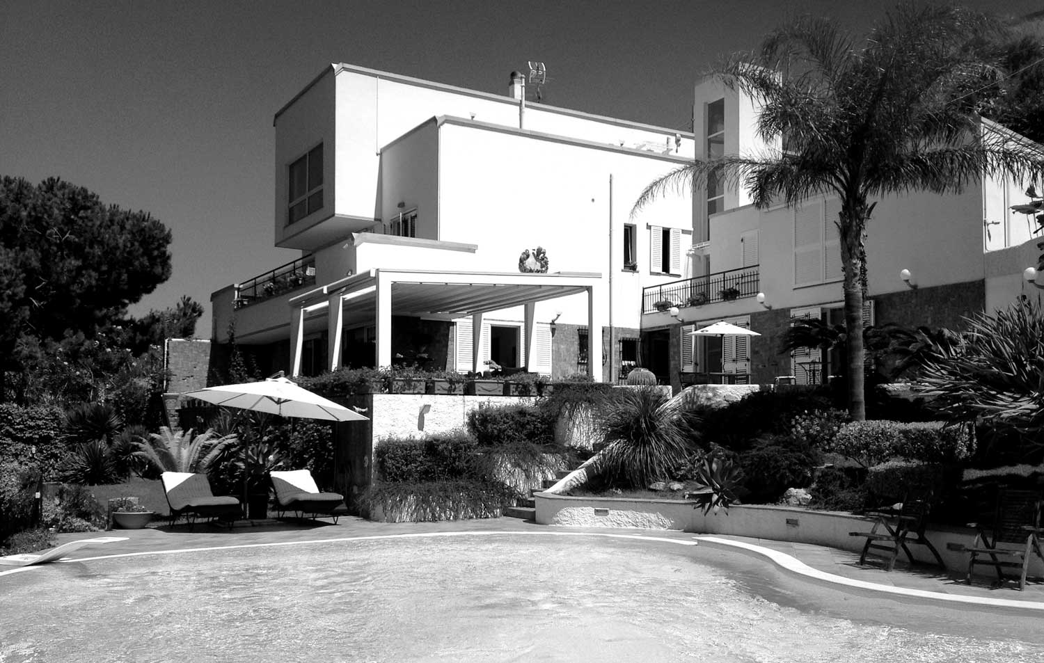 15 - Ampliamento e ristrutturazione di villa privata a Borgo Santa Trada al Pilone, Villa San Giovanni (RC) - Vista esterna generale