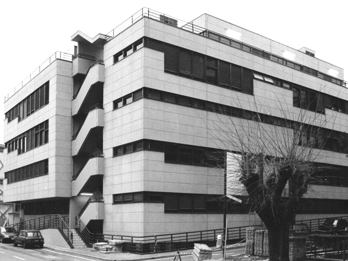 22 - Edificio per ampliamento Prima Clinica medica al Policlinico Umberto I a Roma; con A. Zavitteri e R. Zizzo - Vista esterna