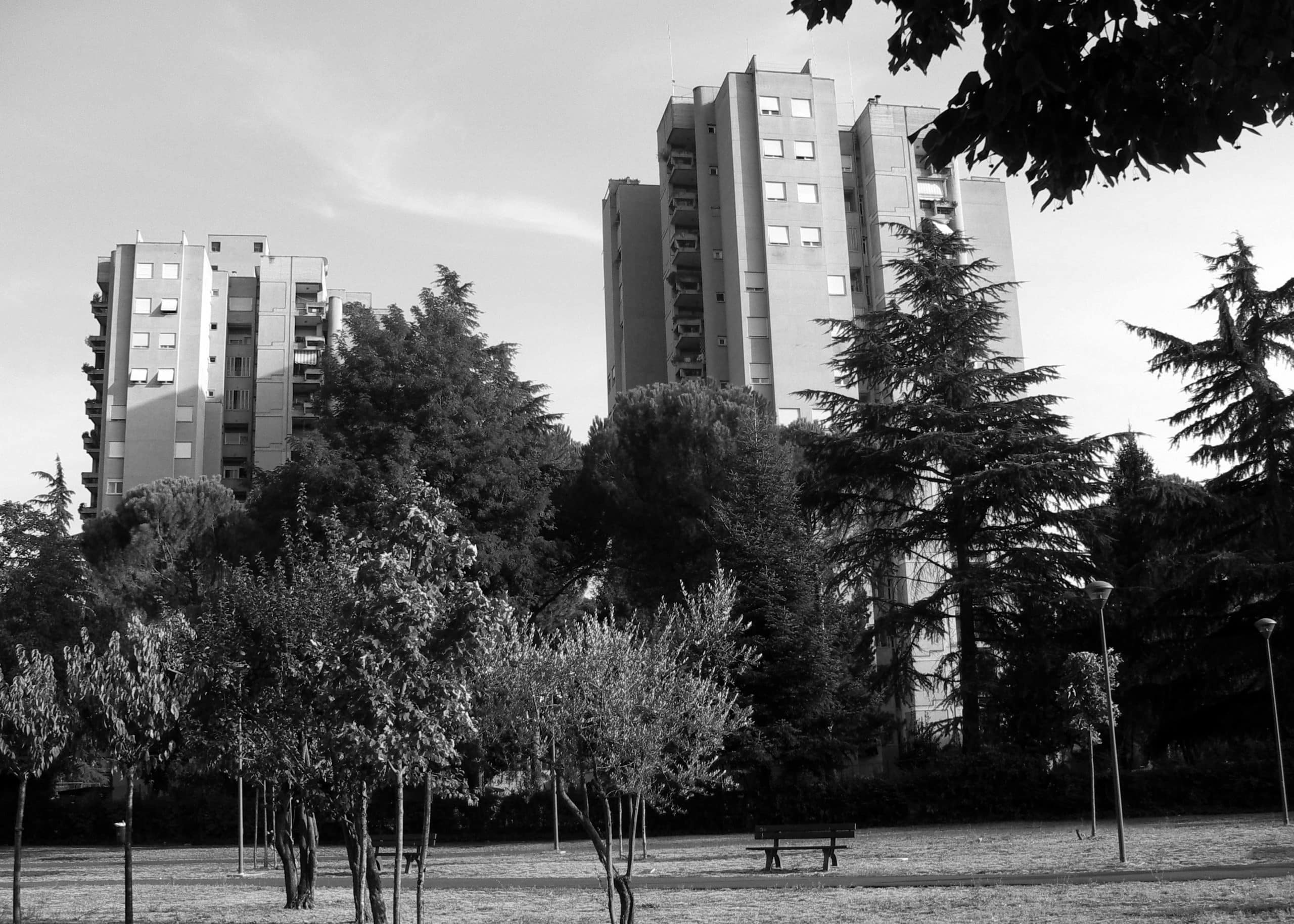 24 - Quattro edifici a torre per complessivi 112 alloggi nel PdZ Cesura Le Grazie, Terni, per Coop. Astra; progetto CoPER - Vista esterna