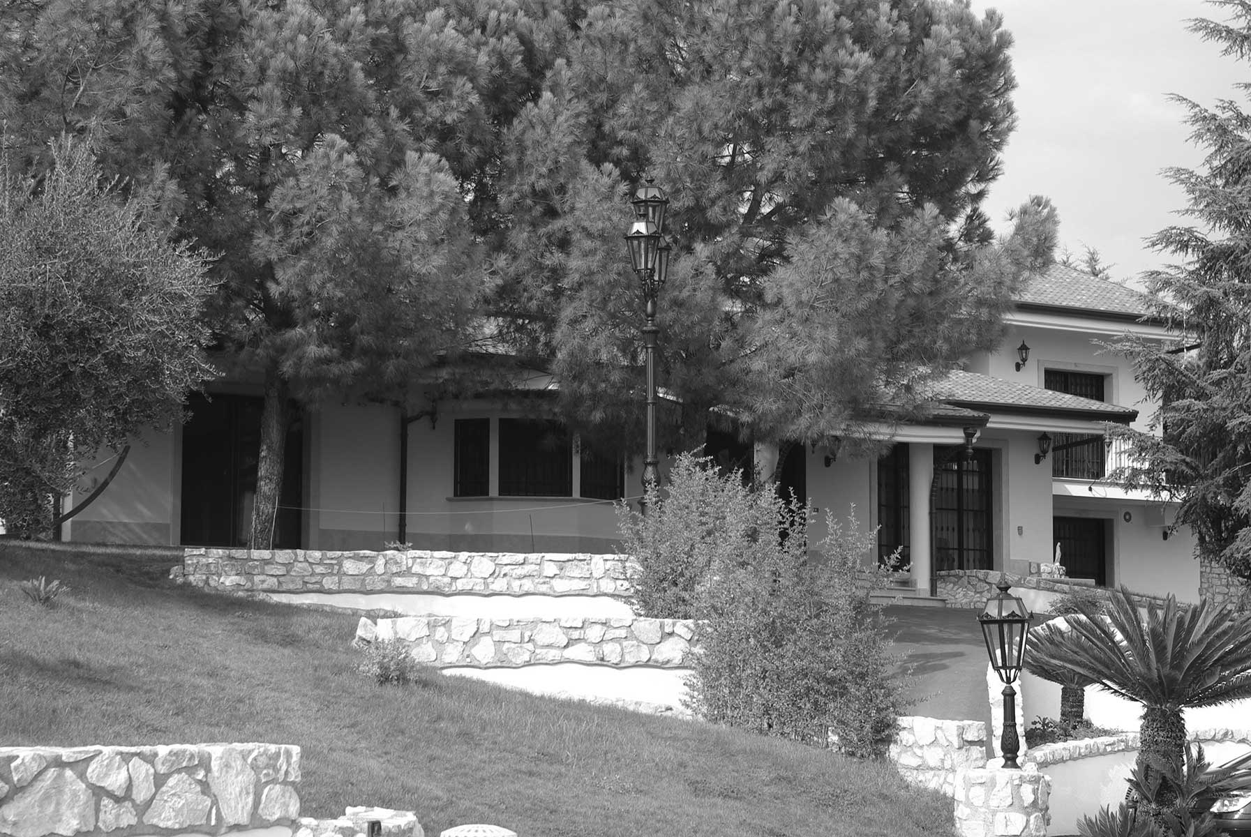 24 - Casa unifamiliare in via Nino D’Andrea, Guidonia Montecelio (RM), con R. Carovana - Vista esterna
