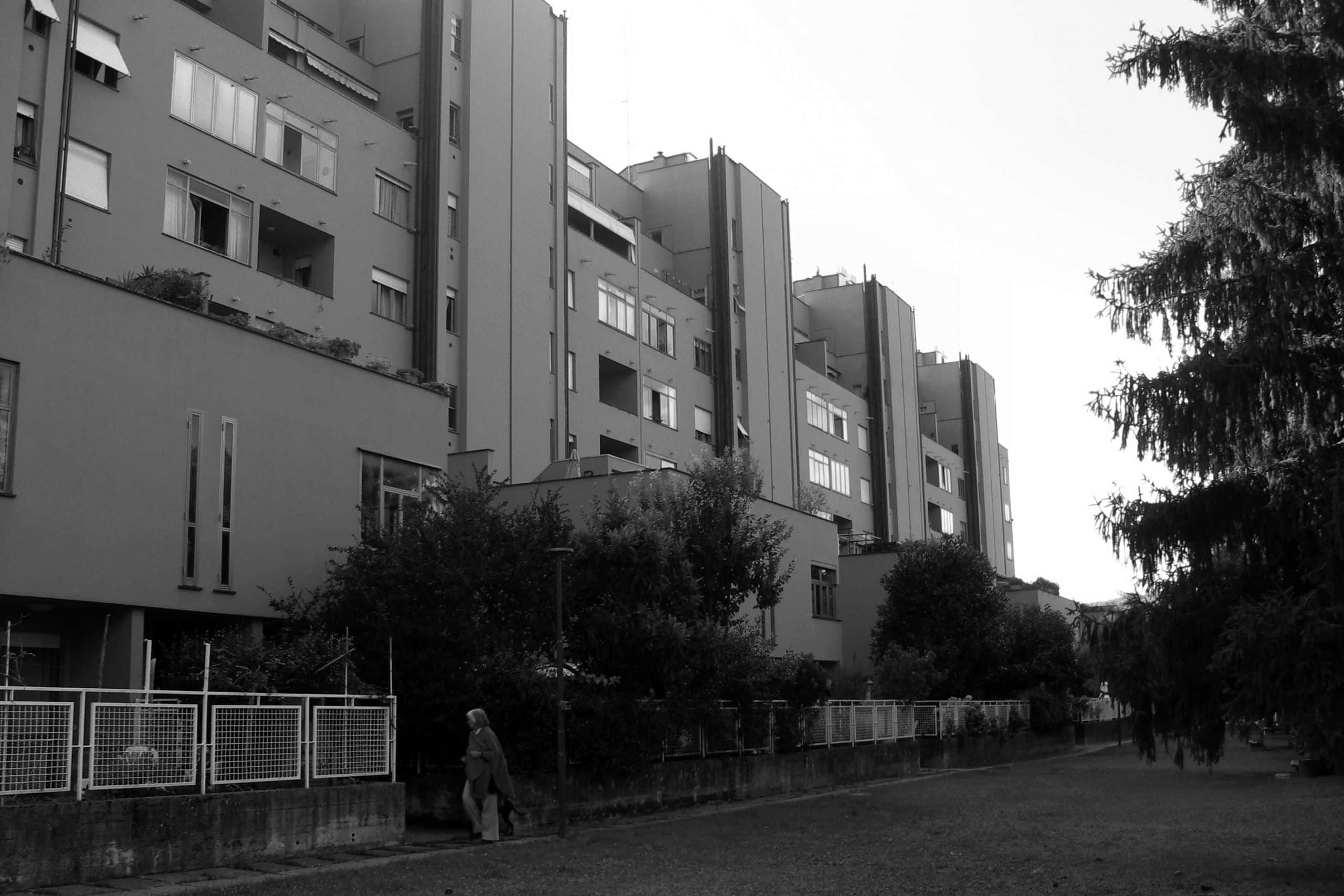 26 -  Complesso residenziale di 170 alloggi nel PdZ La Pievaiola, Perugia, per Coop. Alba Nuova; progetto CoPER - Vista esterna