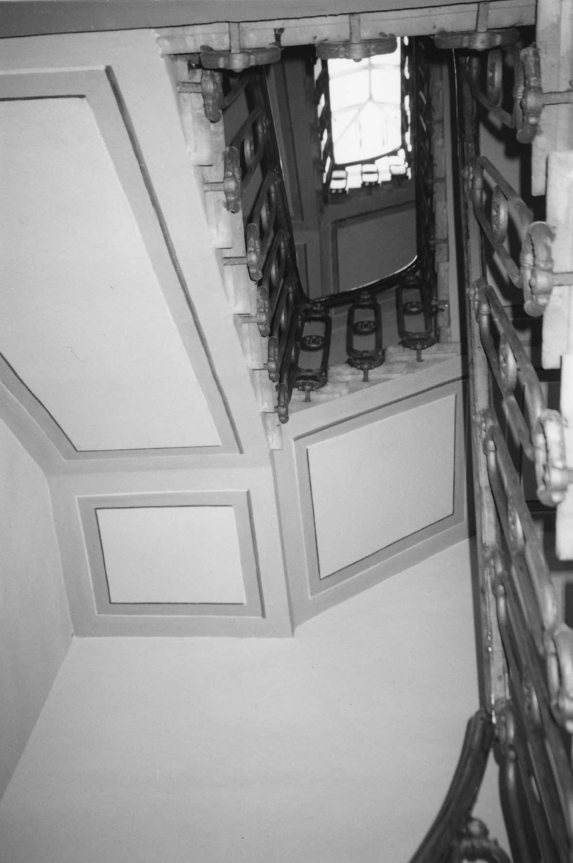 30 - Risanamento, restauro conservativo e arredo del 1° e 2° piano di palazzina in via dei Servi, Firenze - Vista interna di dettaglio