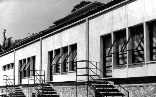 2 - Scuola materna a Giffoni Valle Piana (SA) - vista esterna