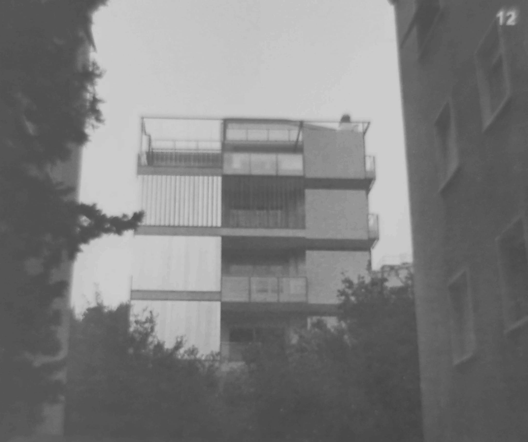 12 - Palazzina in Via Aventina, Roma, 1958 - vista del prospetto principale