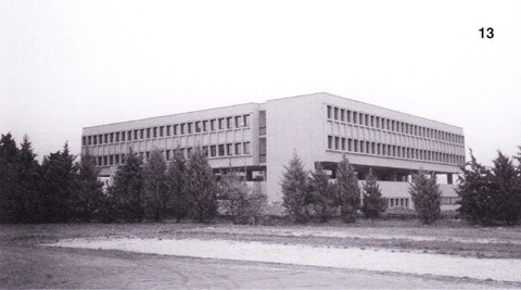 13 - Istituto Tecnico Chimico e Minerario, Massa Marittima (GR), 1985 ( in collab.)