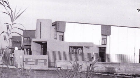 16 - Editori Riuniti, Magazzino e Centro Programmazione, Roma, 1980-81, (con M. Taddei)