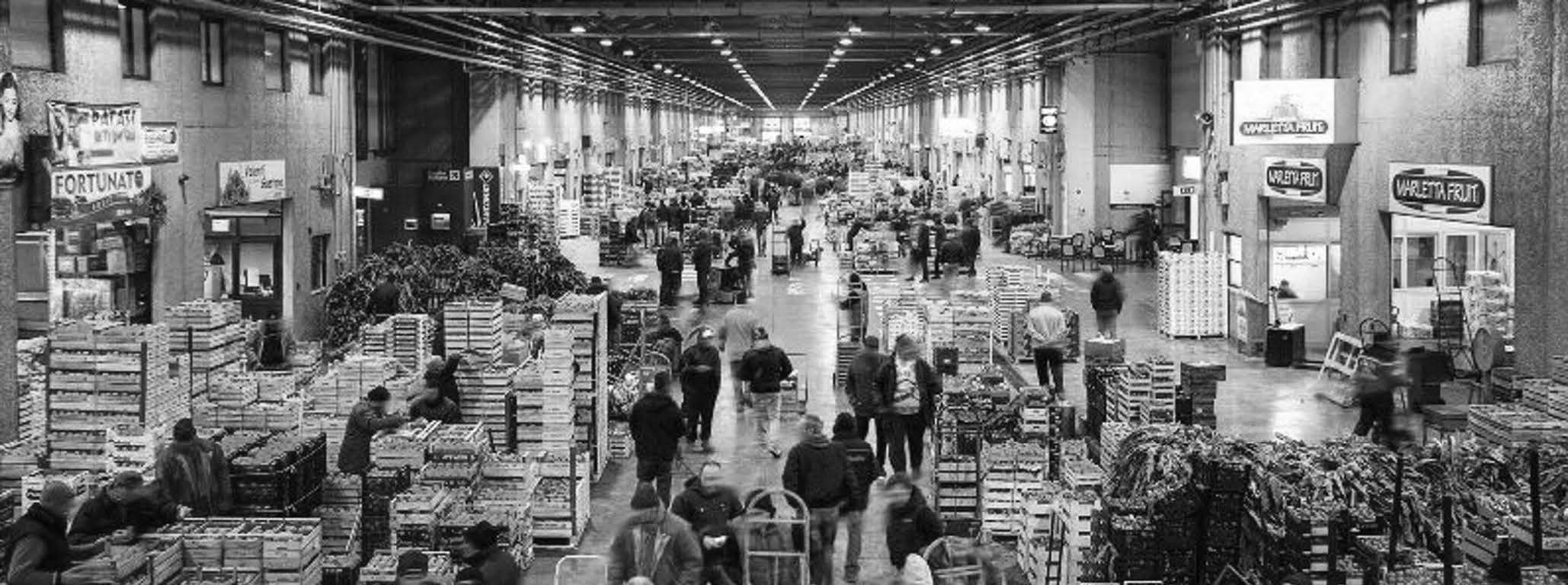 23. Mercato agroalimentare a Catania, con A. Martini, strutture A. Michetti, 1985 - Vista interna