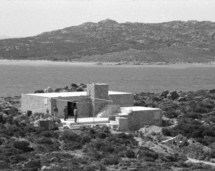 7. Casa S nell’Isola di S. Maria della Maddalena (SS), 1973-77 – Vista esterna dall’alto