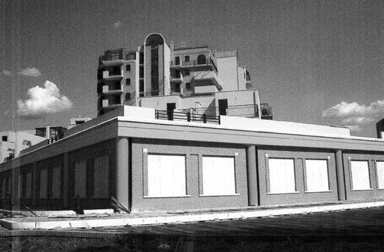 14. Centro “Le Palme” (commerciale, residenziale, terziario, direzionale) a Tivoli Terme (RM), per SATEMA Srl, 2002-04 – Vista esterna