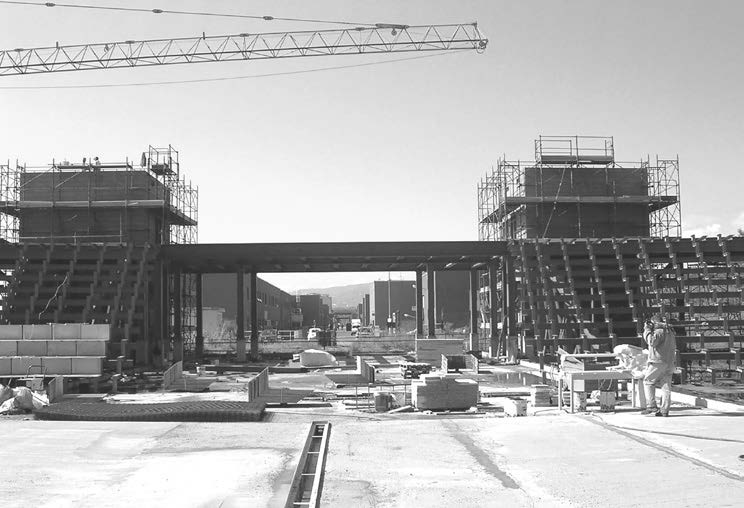 16. Concessione per la realizzazione dell’Edificio Multifunzionale UNICAL – Università della Calabria in piazza Vermicelli a Rende (CS), 2003-08 – Vista di cantiere della cavea