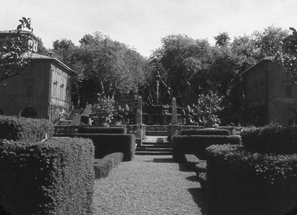 4. Progetto di allestimento di antiquarium nella Palazzina Montalto in Villa Lante a Bagnaia (VT), 1967 – Vista esterna