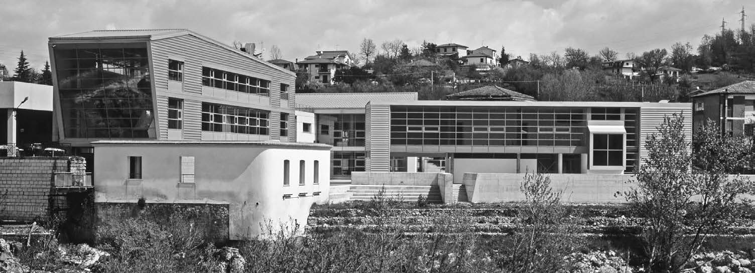 6. Incubatore e centro di animazione economica per PMI in loc. ex Cartiera Savoni a Ceccano (FR), 1996-2000 – Vista esterna