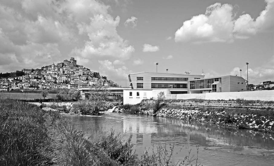 7. Incubatore e centro di animazione economica per PMI in loc. ex Cartiera Savoni a Ceccano (FR), 1996-2000 – Vista esterna